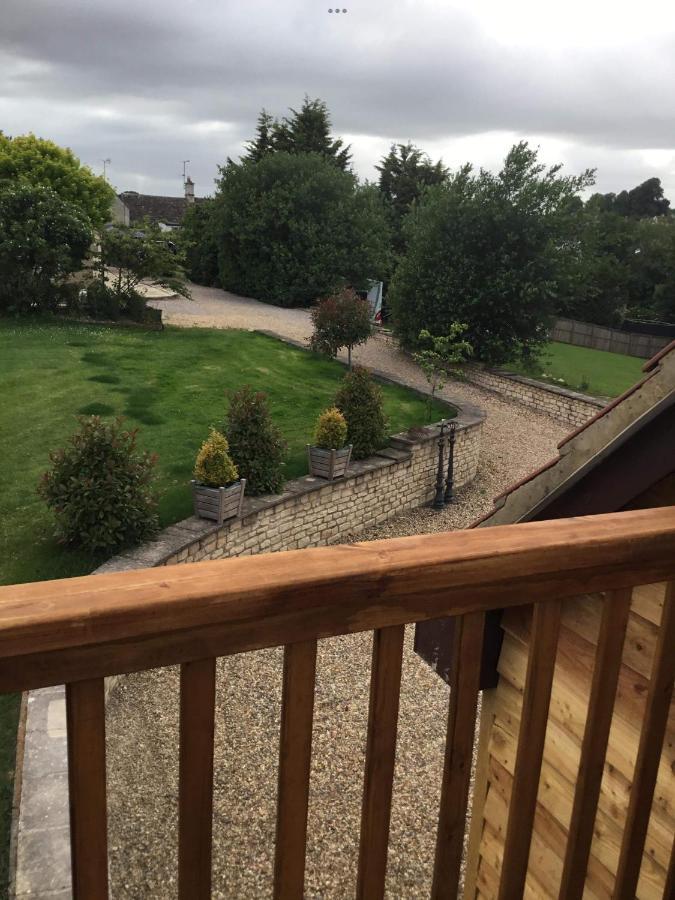 Highcroft House Villa Corsham Bagian luar foto