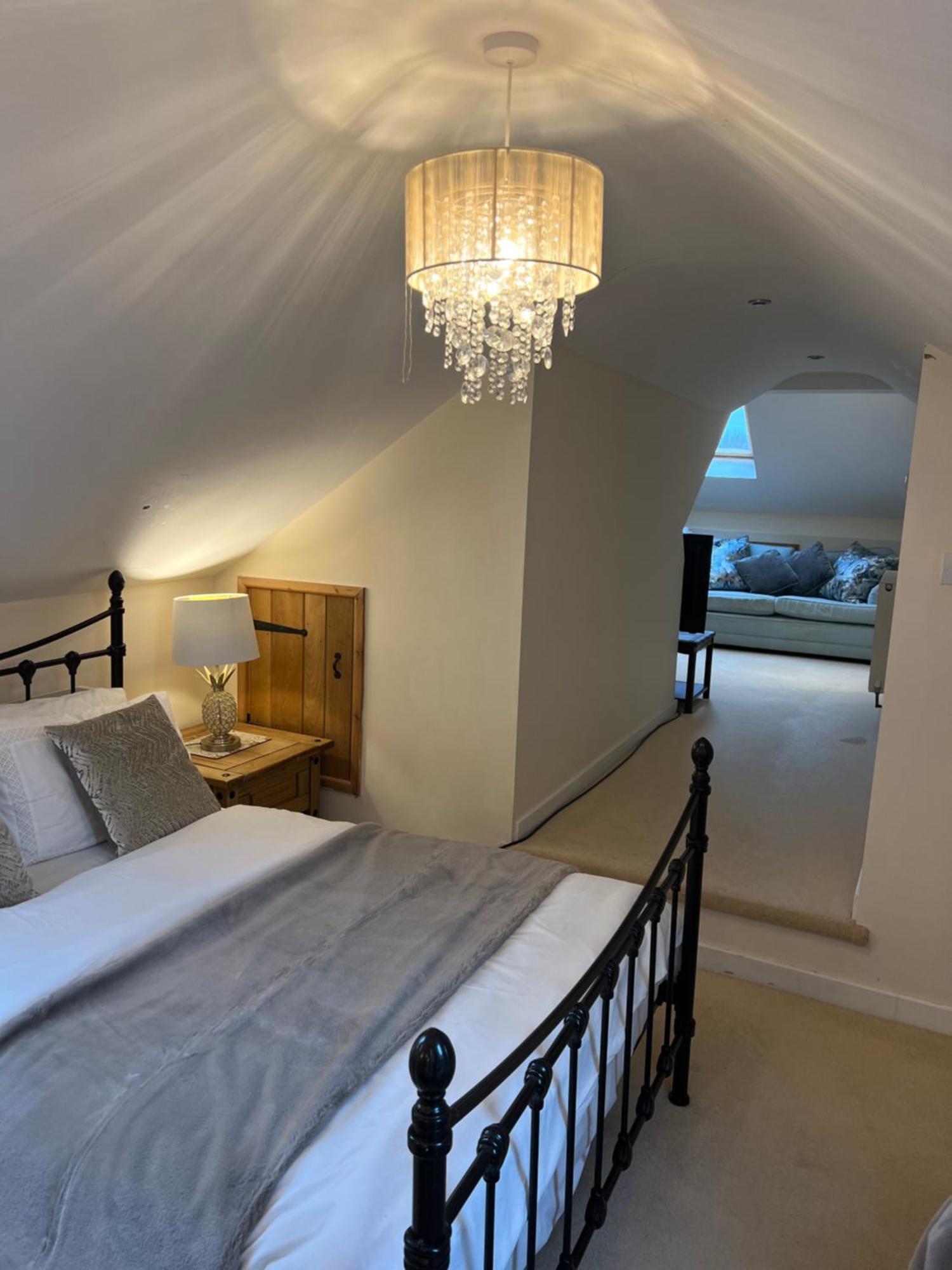 Highcroft House Villa Corsham Bagian luar foto